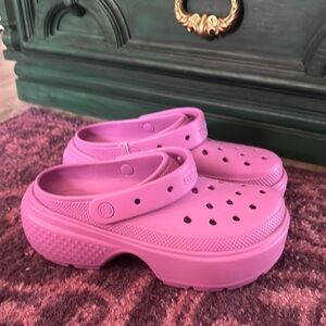 Stomp Crocs in Bold Purple